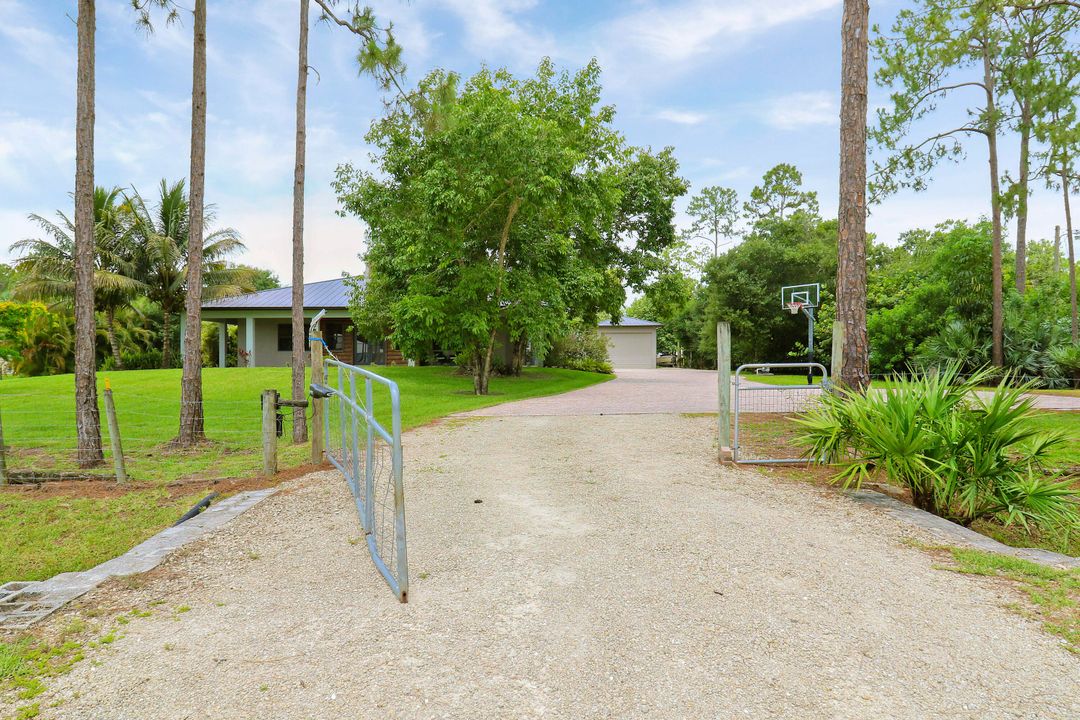 For Sale: $1,200,000 (3 beds, 2 baths, 2266 Square Feet)