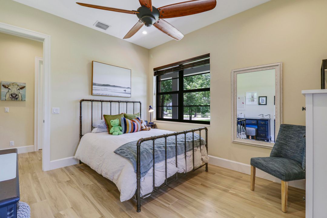 For Sale: $1,200,000 (3 beds, 2 baths, 2266 Square Feet)