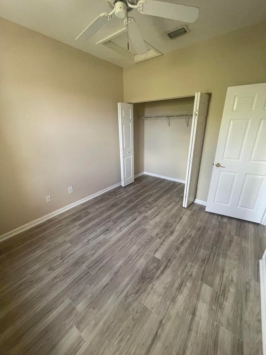 For Rent: $2,300 (3 beds, 2 baths, 1362 Square Feet)