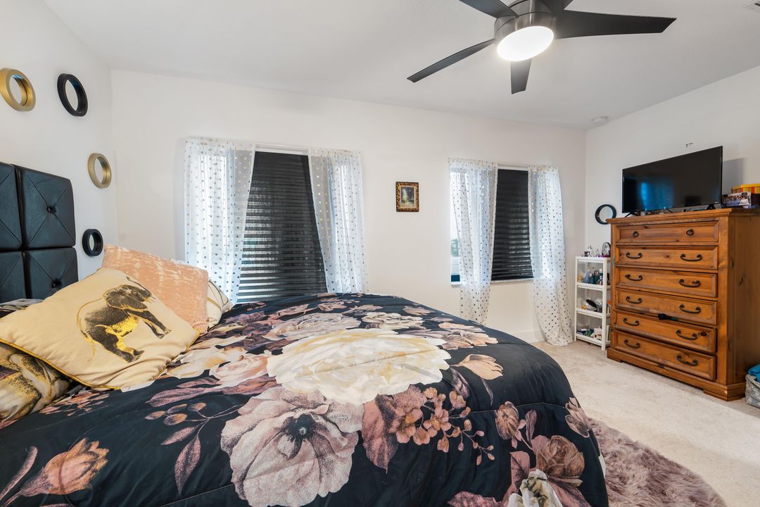 For Sale: $420,000 (2 beds, 2 baths, 1632 Square Feet)