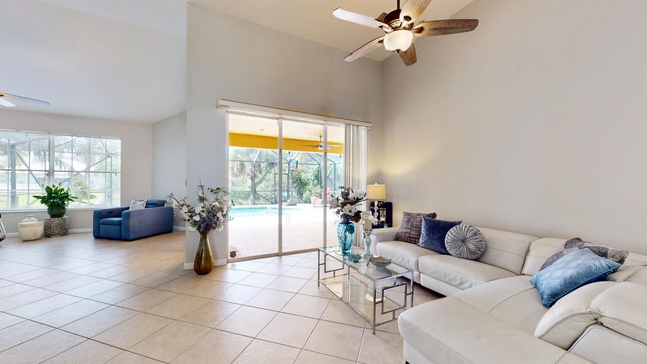 Active With Contract: $699,000 (4 beds, 3 baths, 2542 Square Feet)