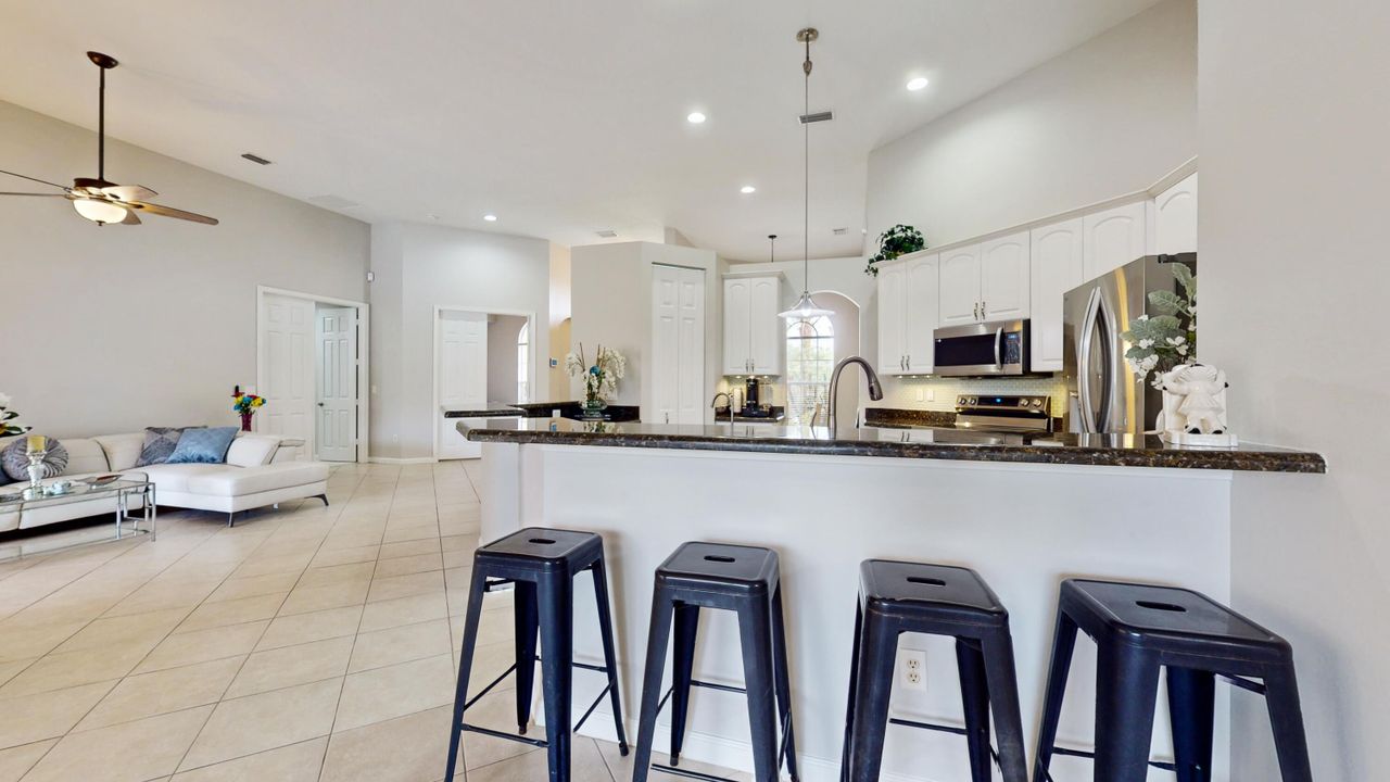 Active With Contract: $699,000 (4 beds, 3 baths, 2542 Square Feet)