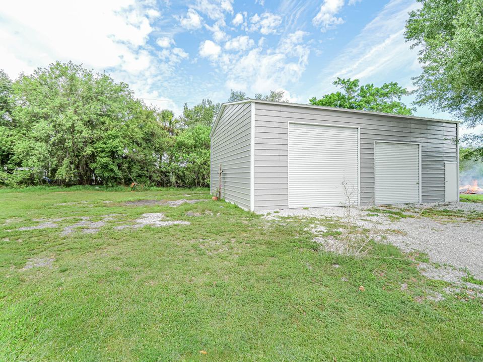 Active With Contract: $559,000 (3 beds, 2 baths, 1836 Square Feet)