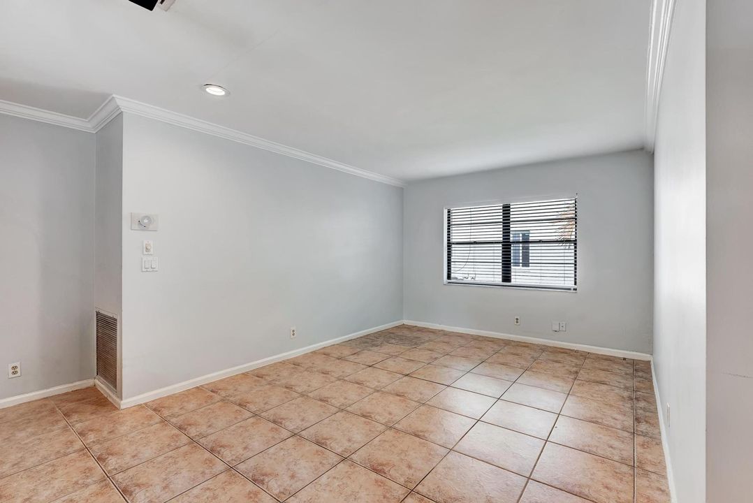 For Rent: $4,275 (3 beds, 2 baths, 1749 Square Feet)