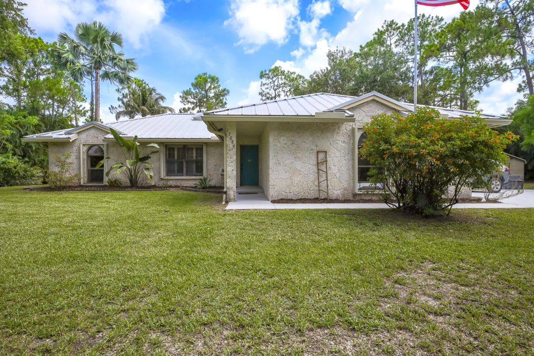 For Sale: $685,000 (3 beds, 2 baths, 1753 Square Feet)