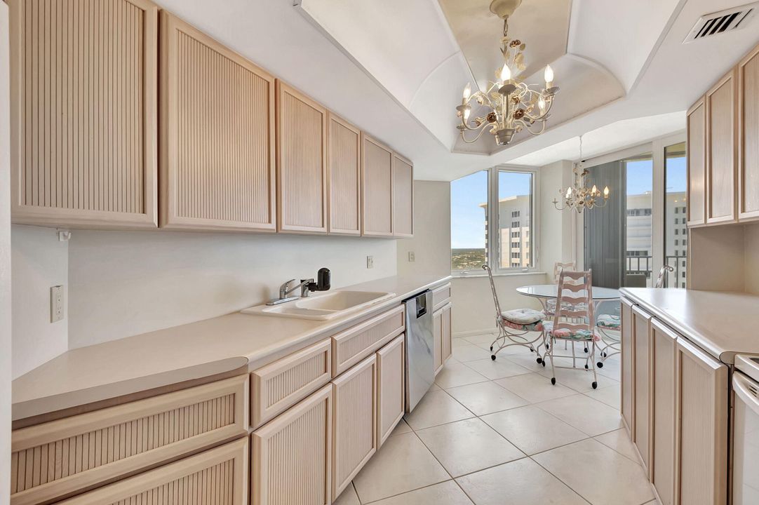 For Sale: $1,850,000 (2 beds, 2 baths, 1479 Square Feet)