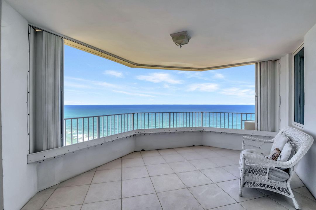 For Sale: $1,850,000 (2 beds, 2 baths, 1479 Square Feet)