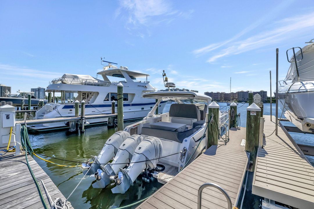 For Sale: $1,850,000 (2 beds, 2 baths, 1479 Square Feet)