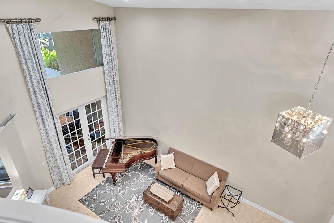 For Sale: $775,000 (4 beds, 2 baths, 2737 Square Feet)