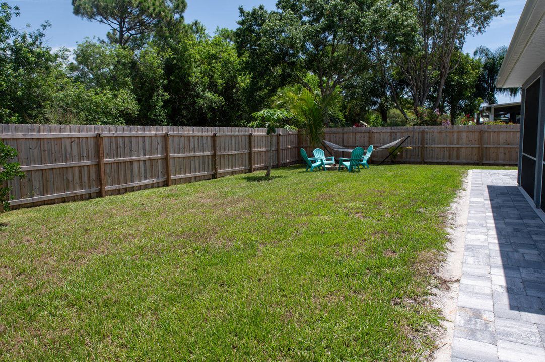 For Sale: $525,000 (3 beds, 2 baths, 2072 Square Feet)