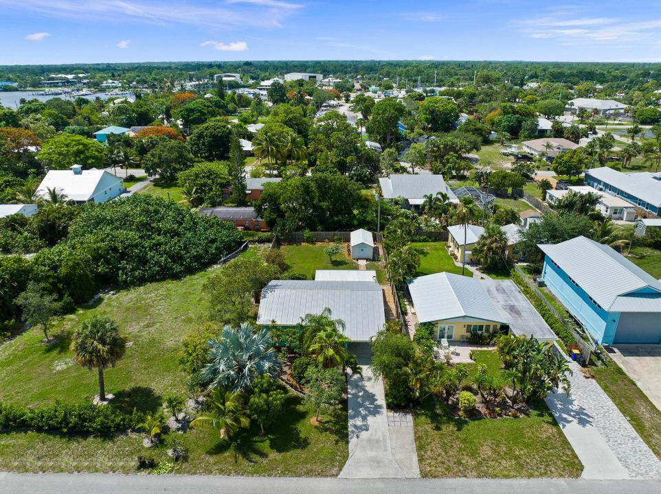 Active With Contract: $475,000 (2 beds, 2 baths, 1020 Square Feet)