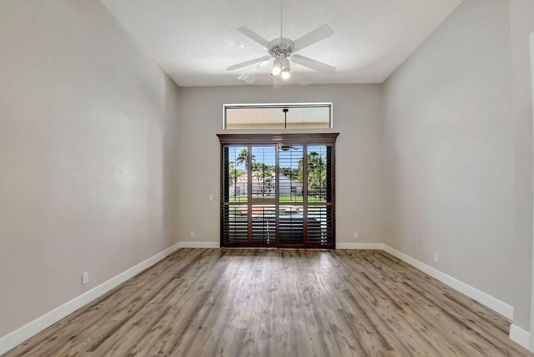 Active With Contract: $7,500 (4 beds, 3 baths, 2660 Square Feet)