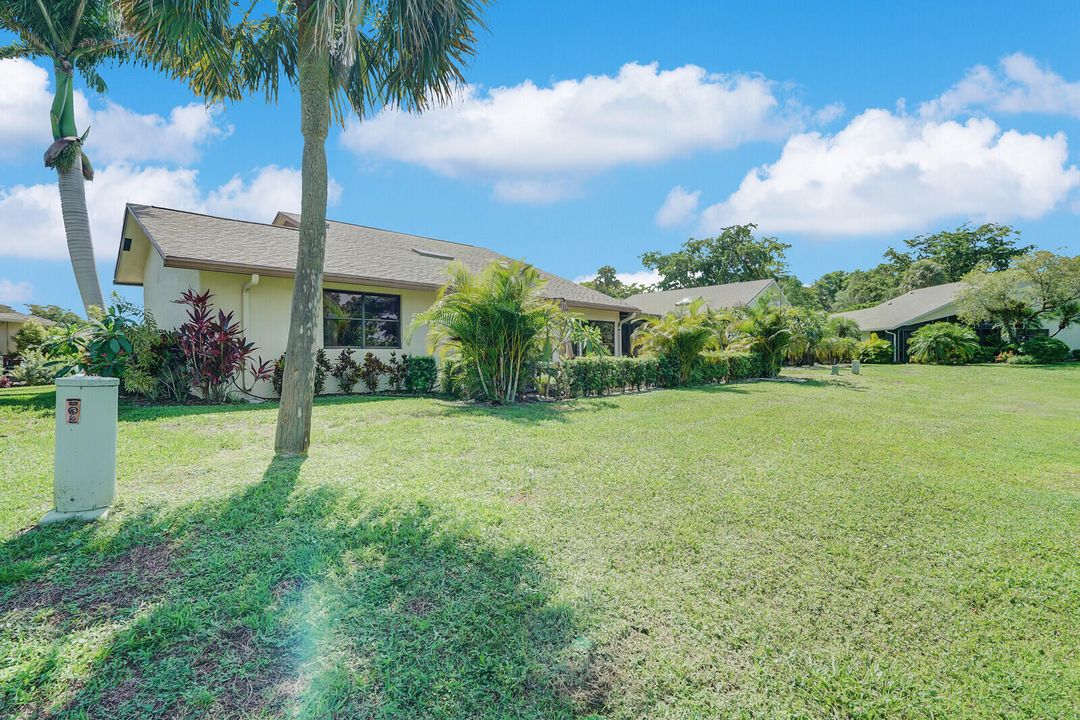 For Sale: $625,000 (2 beds, 2 baths, 1911 Square Feet)