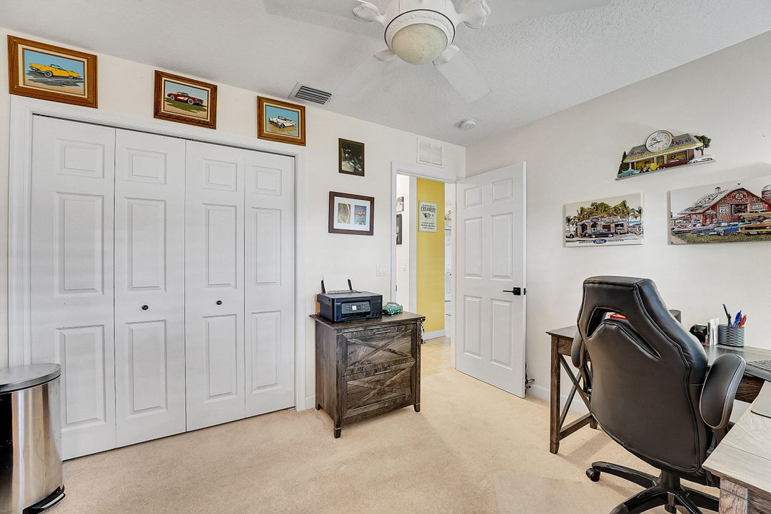 For Sale: $475,000 (3 beds, 2 baths, 1996 Square Feet)