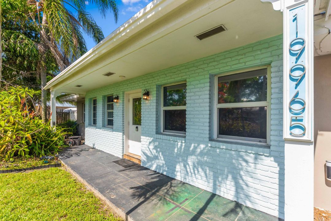 For Sale: $695,000 (3 beds, 2 baths, 1443 Square Feet)