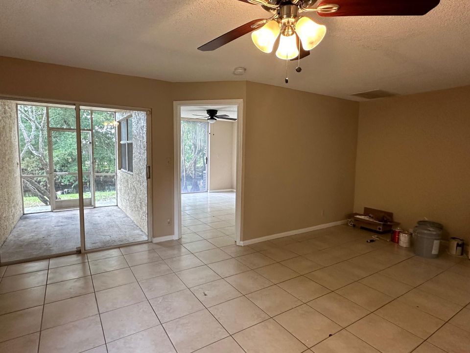 Active With Contract: $2,700 (4 beds, 2 baths, 1866 Square Feet)