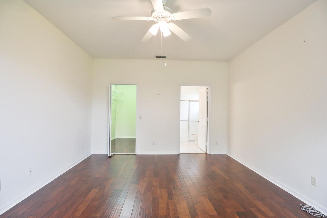 For Sale: $299,900 (2 beds, 2 baths, 1590 Square Feet)