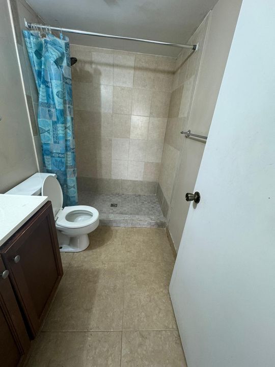 For Rent: $1,900 (2 beds, 2 baths, 1106 Square Feet)