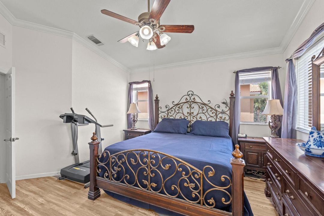 For Sale: $365,000 (3 beds, 2 baths, 1482 Square Feet)