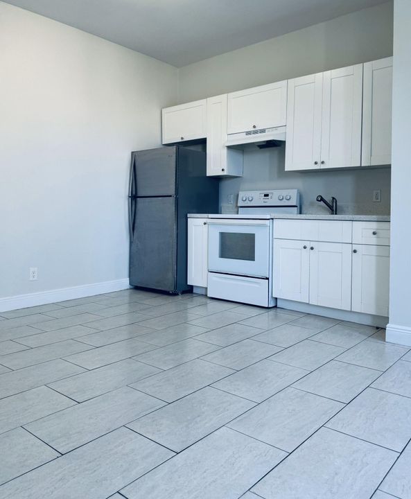 For Rent: $1,575 (1 beds, 1 baths, 500 Square Feet)