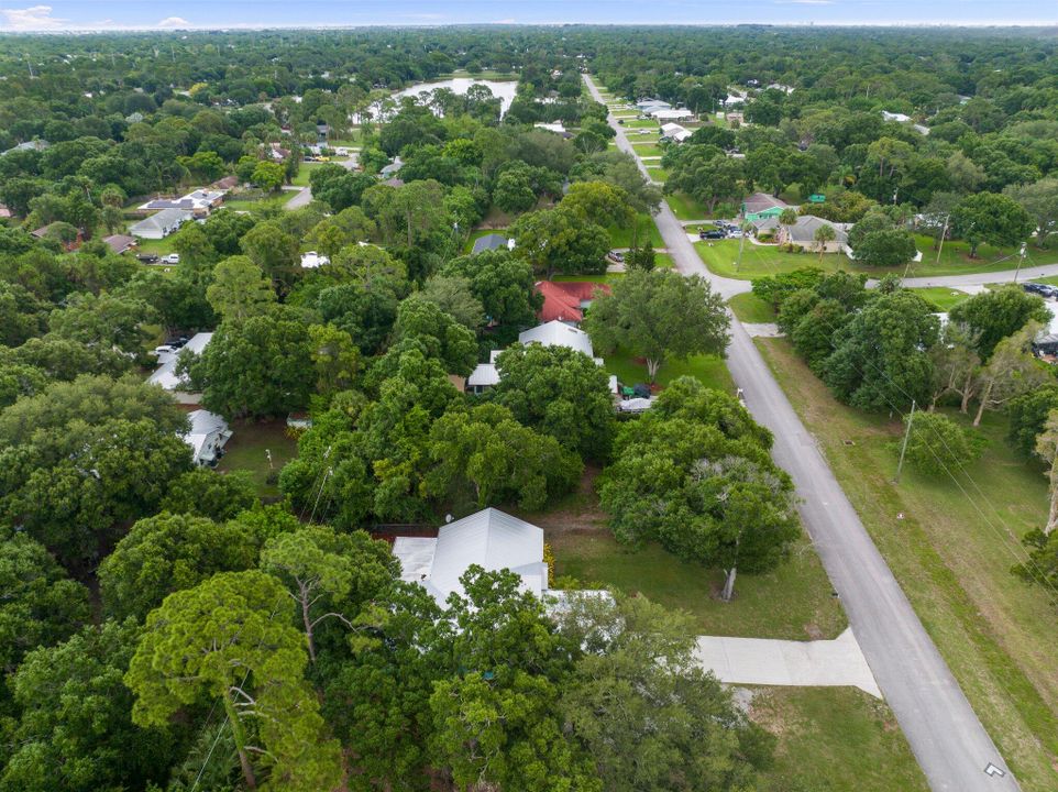 For Sale: $399,000 (4 beds, 2 baths, 1756 Square Feet)