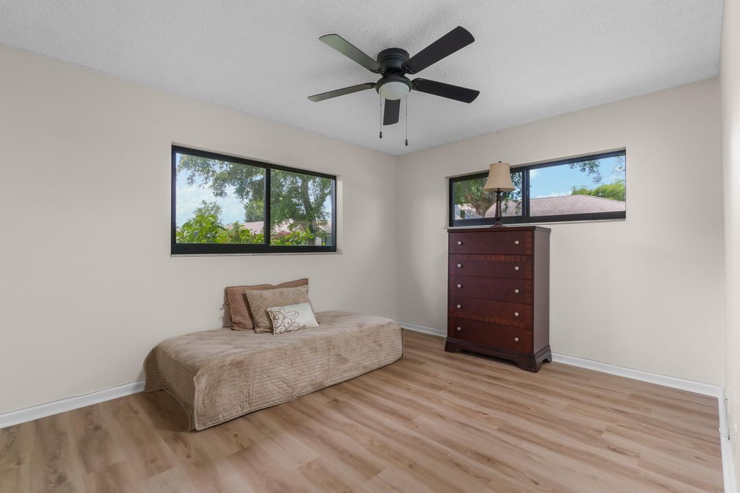 For Sale: $310,000 (2 beds, 2 baths, 1400 Square Feet)