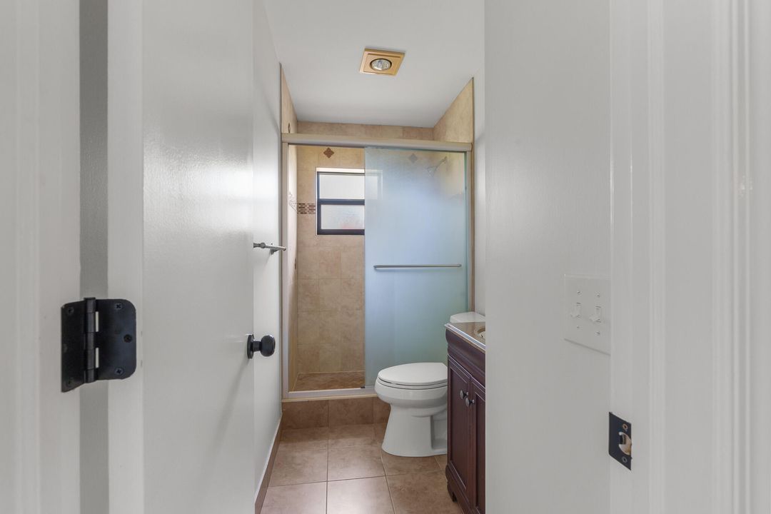 For Sale: $310,000 (2 beds, 2 baths, 1400 Square Feet)