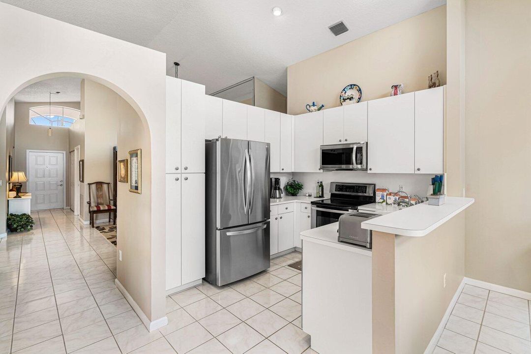 For Sale: $474,600 (3 beds, 2 baths, 1761 Square Feet)