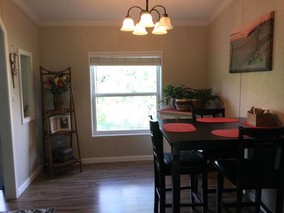 For Sale: $119,900 (3 beds, 2 baths, 1456 Square Feet)