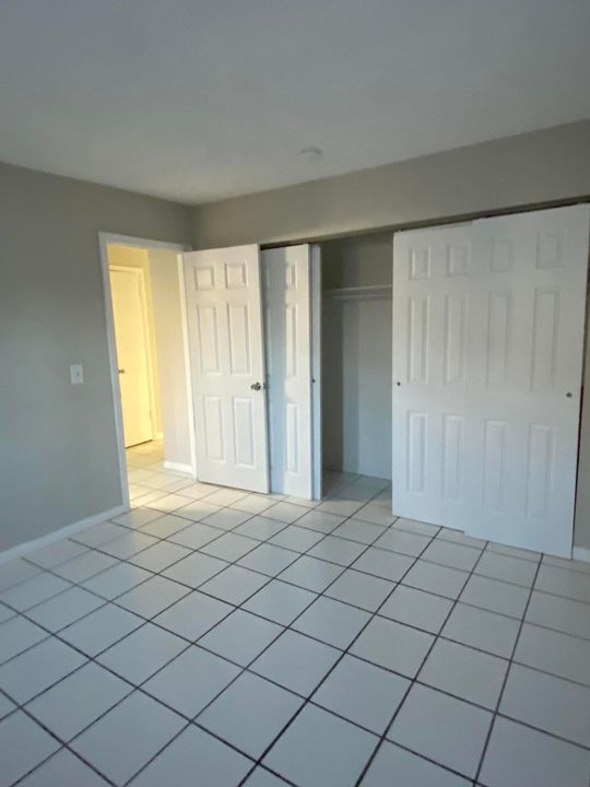 For Rent: $1,900 (2 beds, 1 baths, 852 Square Feet)