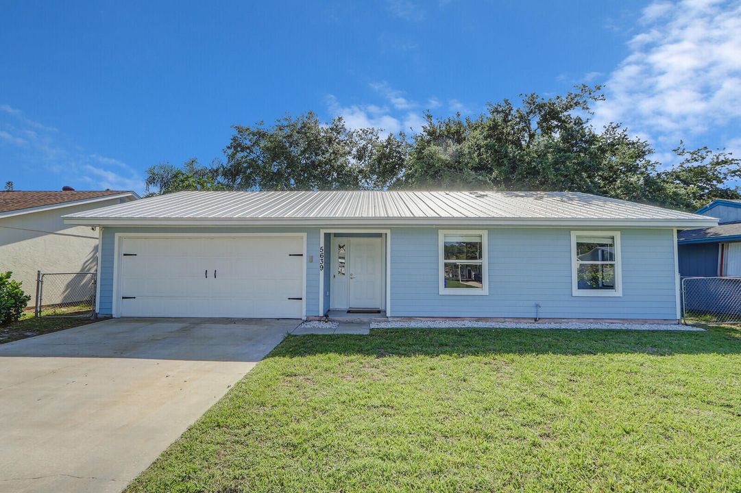 For Sale: $415,000 (3 beds, 2 baths, 1273 Square Feet)