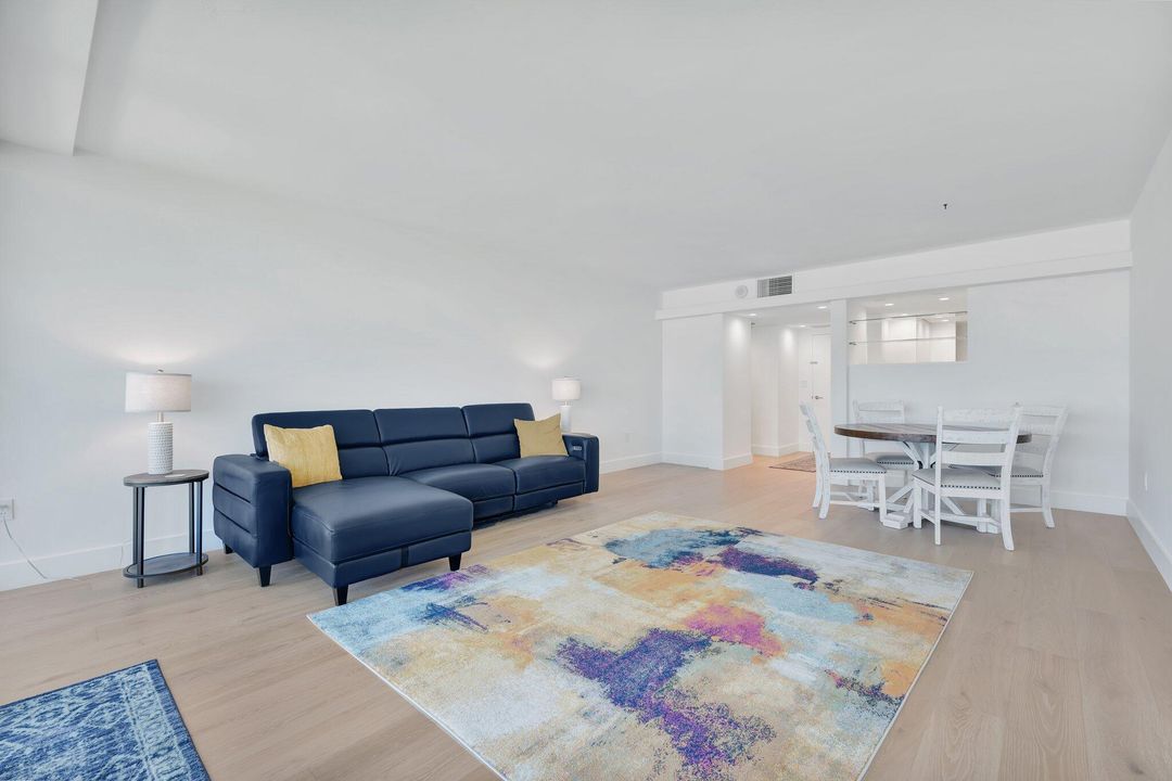 For Sale: $995,000 (1 beds, 1 baths, 1066 Square Feet)