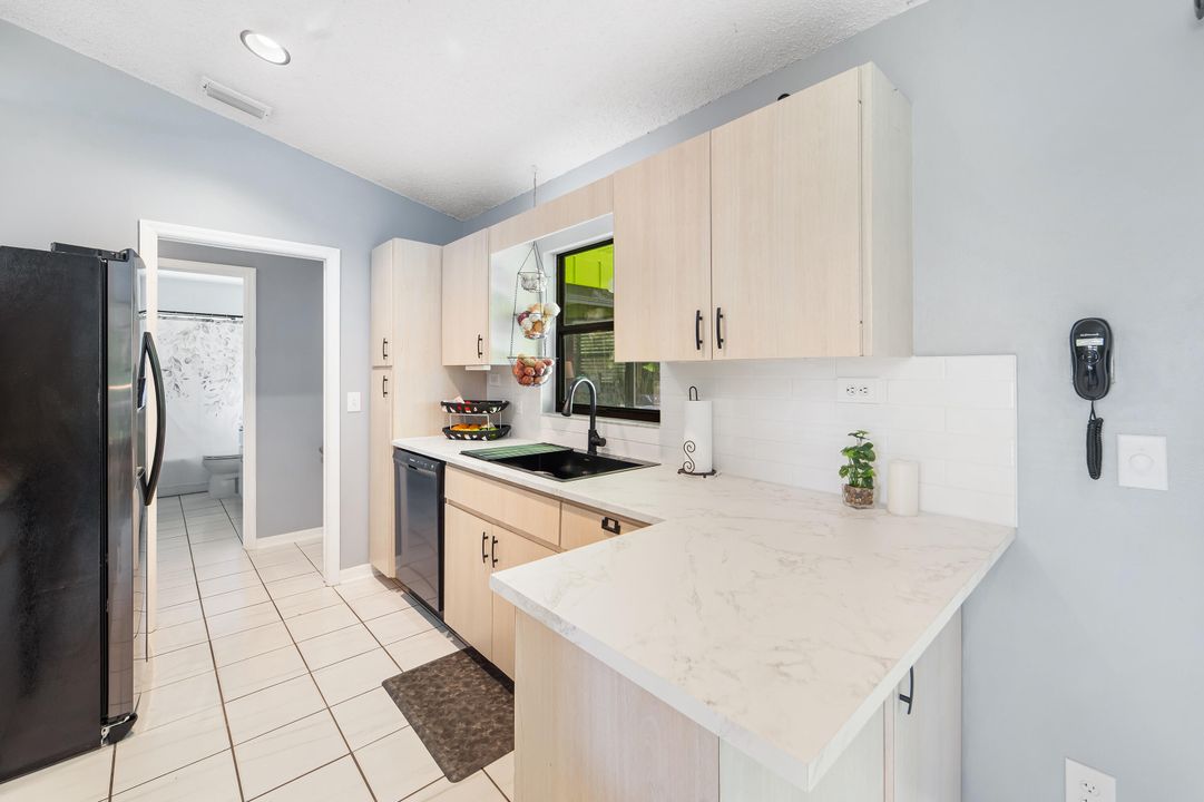 Active With Contract: $529,000 (3 beds, 2 baths, 1330 Square Feet)