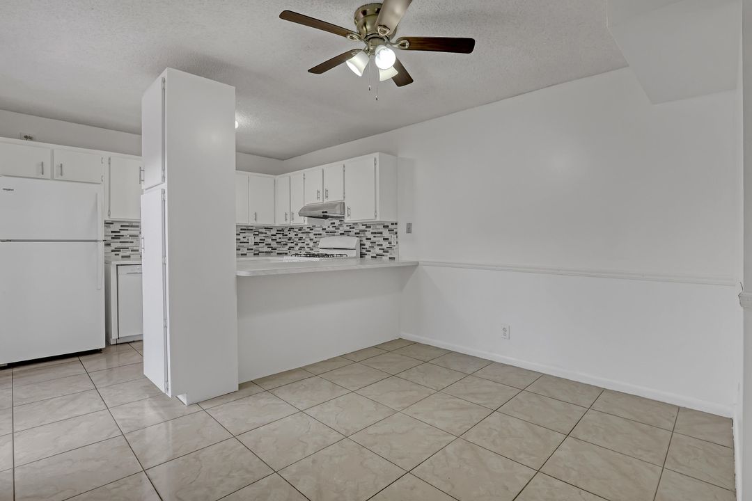 For Rent: $2,400 (2 beds, 2 baths, 1252 Square Feet)