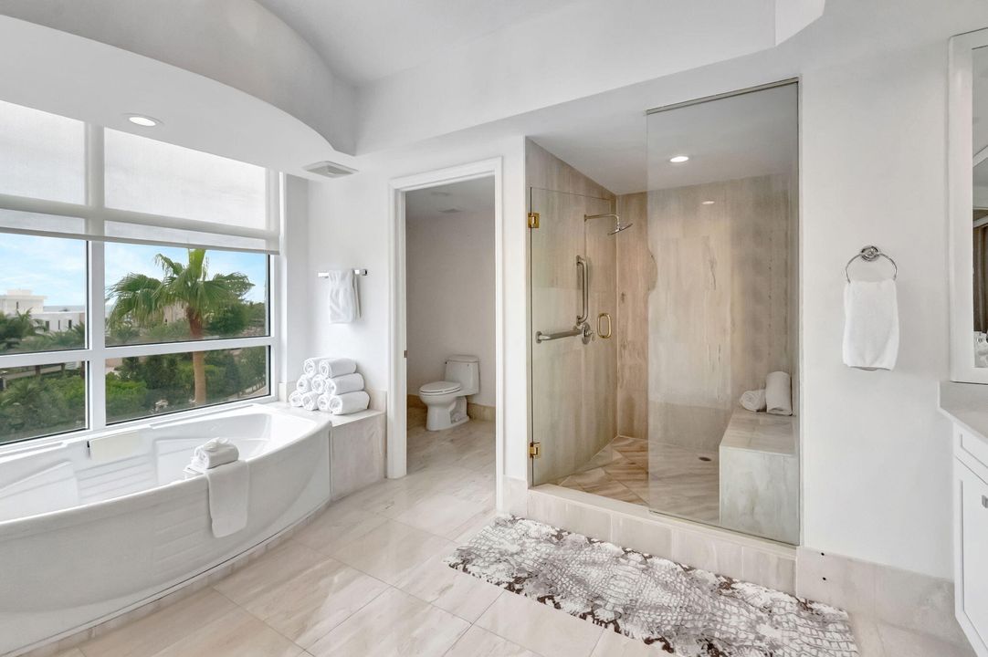 Active With Contract: $2,350,000 (3 beds, 3 baths, 2661 Square Feet)