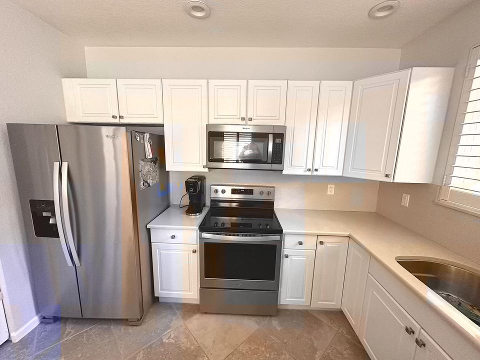 For Sale: $287,500 (2 beds, 2 baths, 1199 Square Feet)