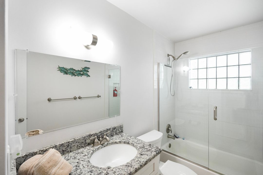 For Sale: $559,000 (2 beds, 1 baths, 1164 Square Feet)