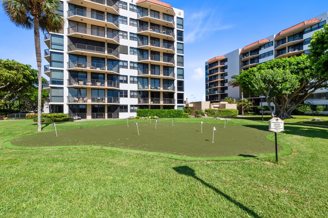 For Sale: $1,150,000 (3 beds, 2 baths, 1682 Square Feet)