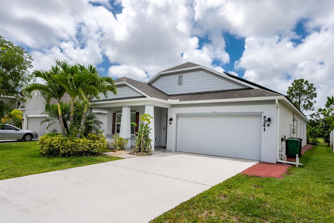 For Sale: $392,500 (3 beds, 2 baths, 2000 Square Feet)