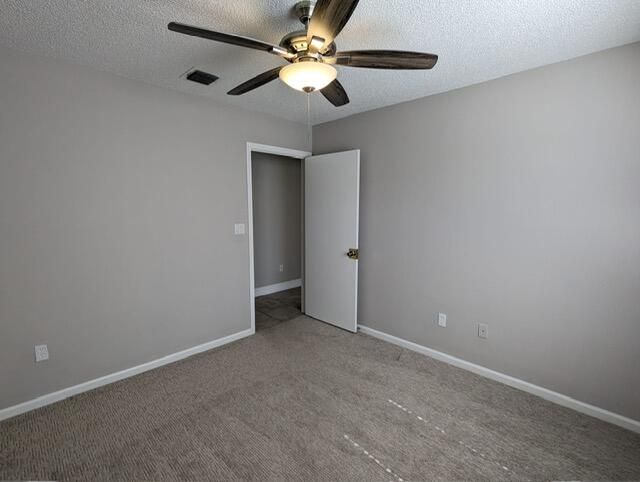 Active With Contract: $4,000 (4 beds, 2 baths, 1982 Square Feet)