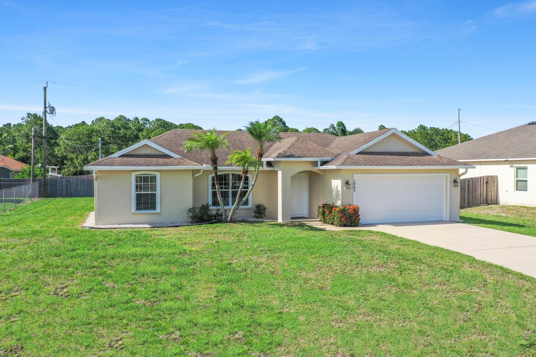 Active With Contract: $345,000 (3 beds, 2 baths, 1412 Square Feet)