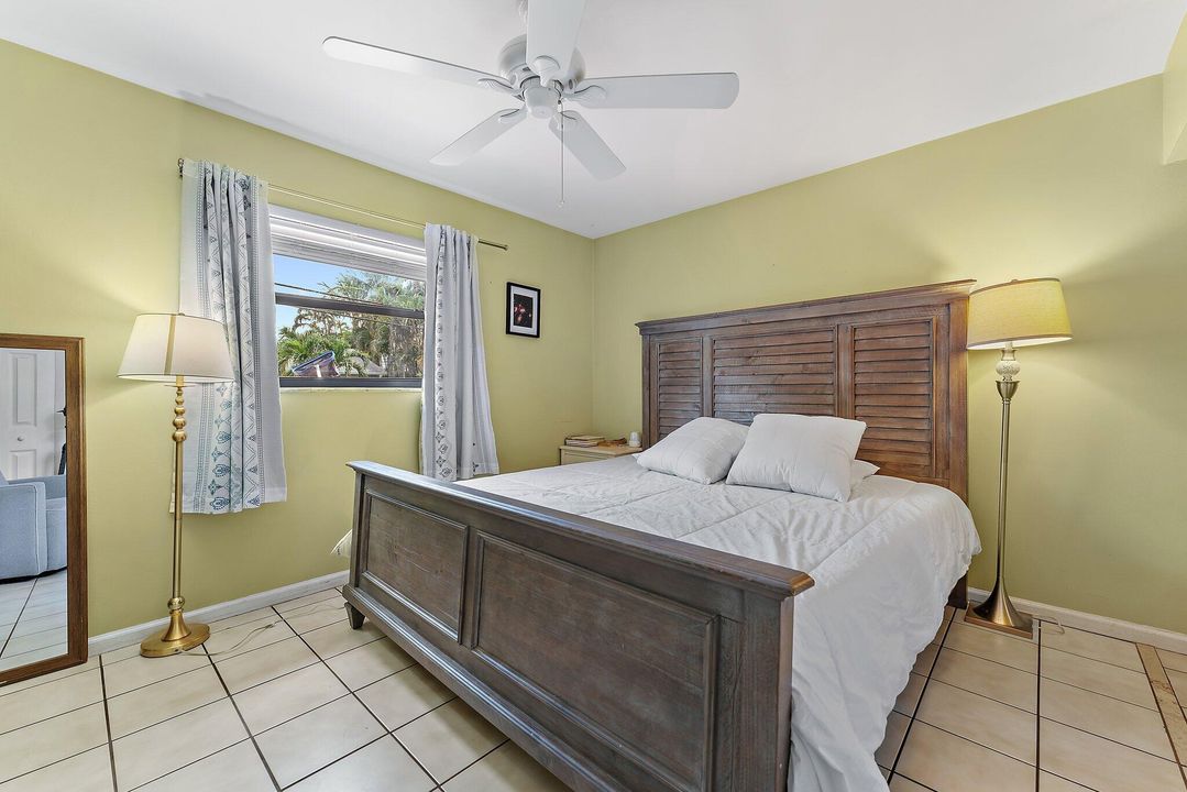 For Sale: $565,000 (4 beds, 2 baths, 1342 Square Feet)