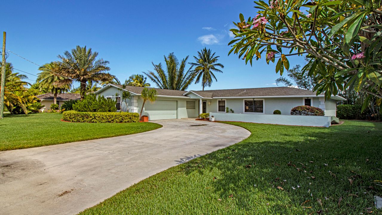 Recently Sold: $1,375,000 (3 beds, 3 baths, 2316 Square Feet)