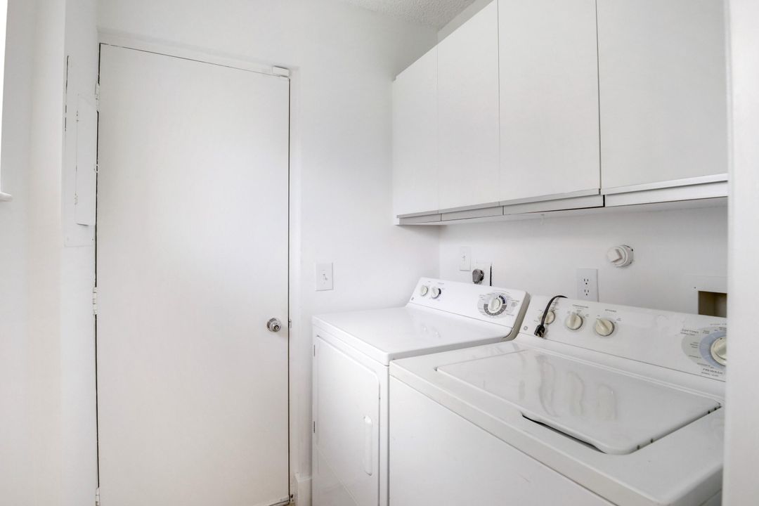 For Sale: $410,000 (3 beds, 2 baths, 2046 Square Feet)