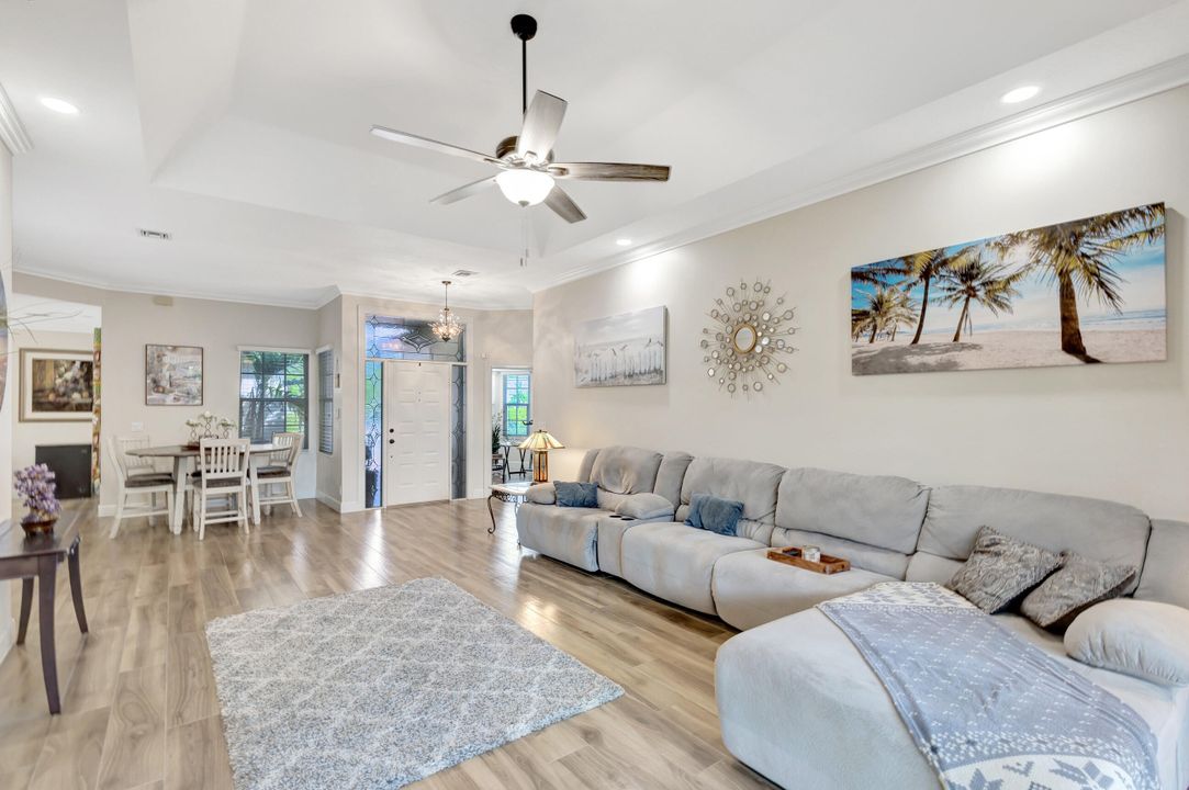 Active With Contract: $660,000 (3 beds, 2 baths, 1709 Square Feet)