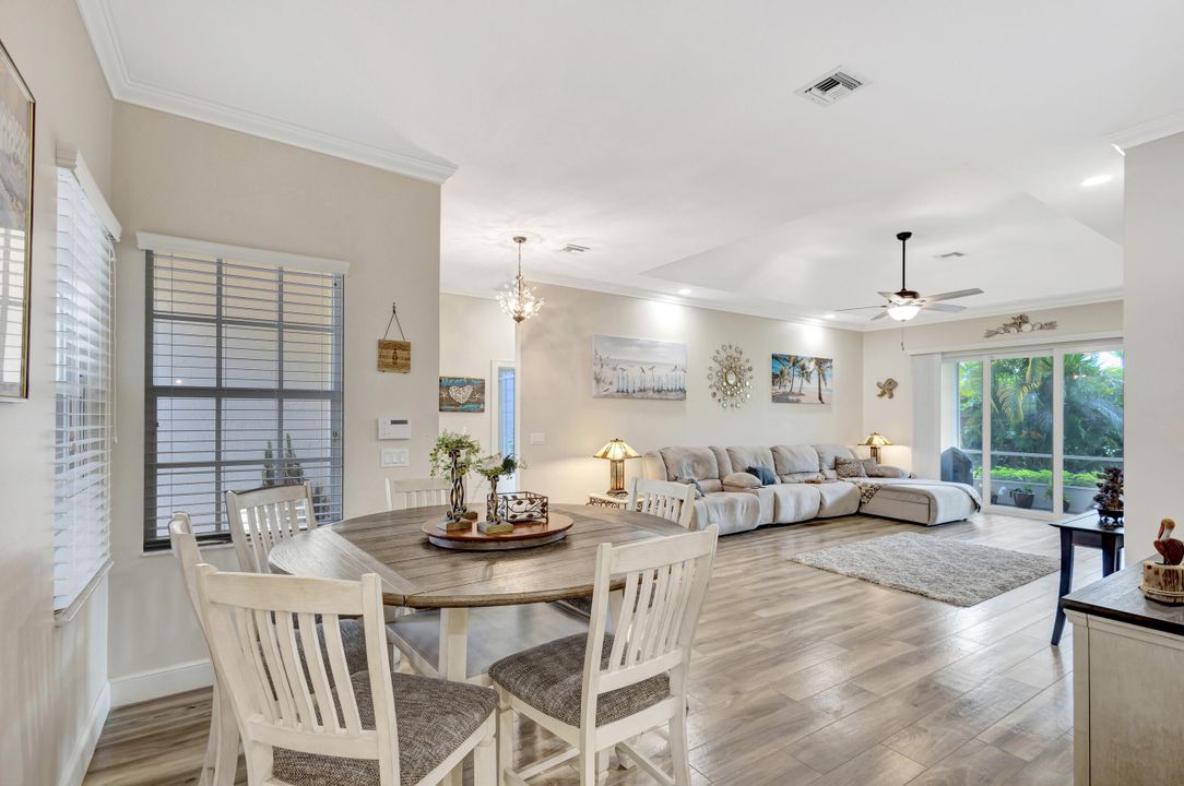 Active With Contract: $660,000 (3 beds, 2 baths, 1709 Square Feet)