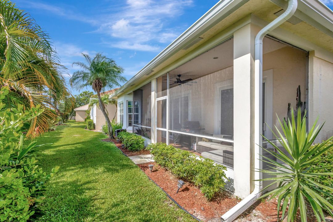 Active With Contract: $660,000 (3 beds, 2 baths, 1709 Square Feet)