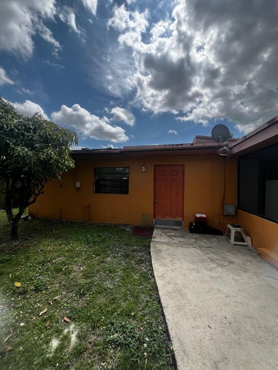 En Venta: $509,000 (4 camas, 3 baños, 1965 Pies cuadrados)