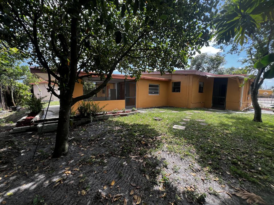 En Venta: $509,000 (4 camas, 3 baños, 1965 Pies cuadrados)