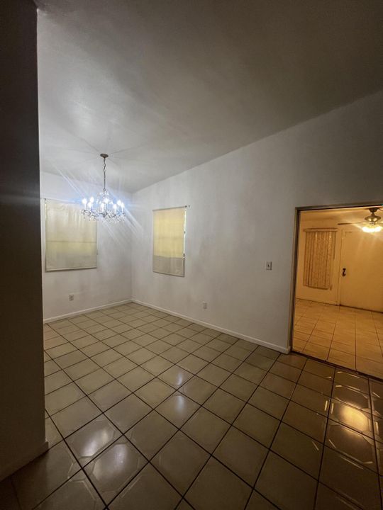 En Venta: $509,000 (4 camas, 3 baños, 1965 Pies cuadrados)